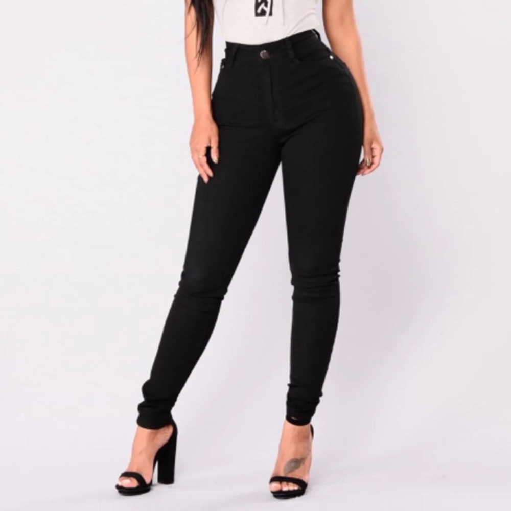 fashion nova black skinny jeans
